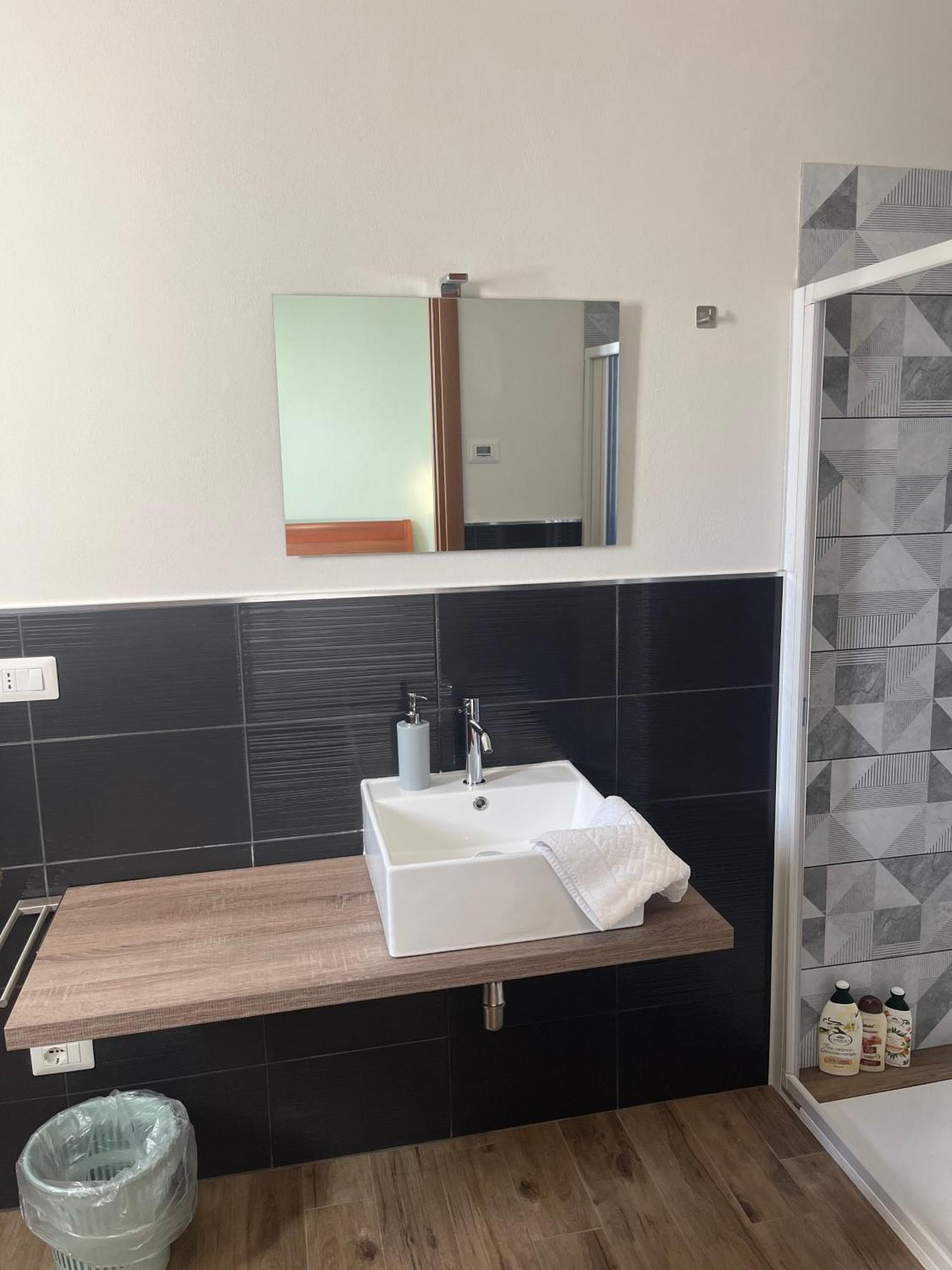 Casa Nel Borgo Di Capraia Монтелупо Фиорентино Екстериор снимка